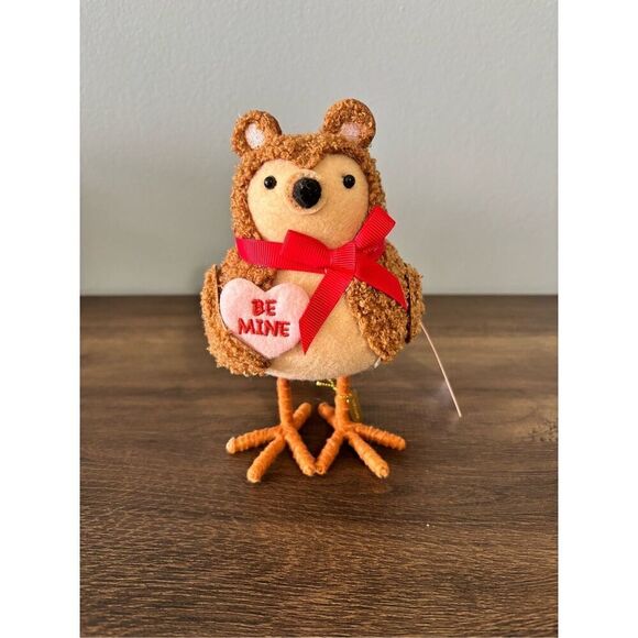 Target Spritz Valentines Day Bird Buttons 2025 - Picture 1 of 6